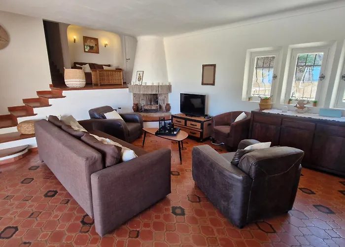 Villa Spacieuse Avec Piscine Privée à - Fr-1-780-12 *