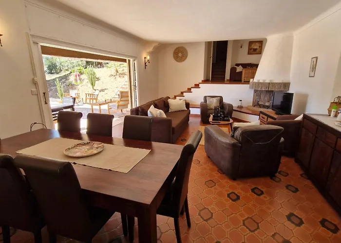 Spacieuse Avec Piscine Privée à - Fr-1-780-12 Sainte-Maxime