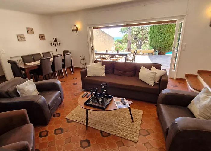 Spacieuse Avec Piscine Privée à - Fr-1-780-12 *